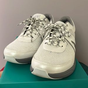 Alegria TRAQ Quarma Q-Sport Walking Shoe